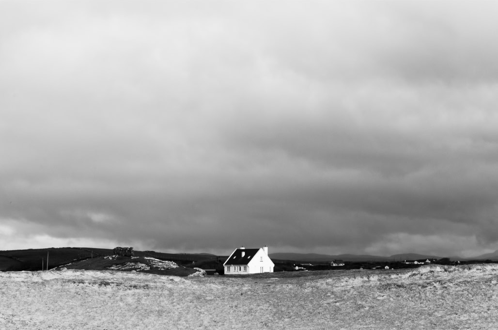 Ireland, Irlande, black and white, bw, connemara, house, maison, monochrom, monochrome, noir et blanc, paysage landscape