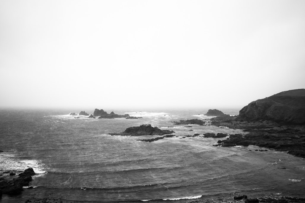 UK, black and white, bw, cornouailles, cornwall, england, lizard point, mer, monochrom, monochrome, noir et blanc, rocher, rock, sea, united kingdom