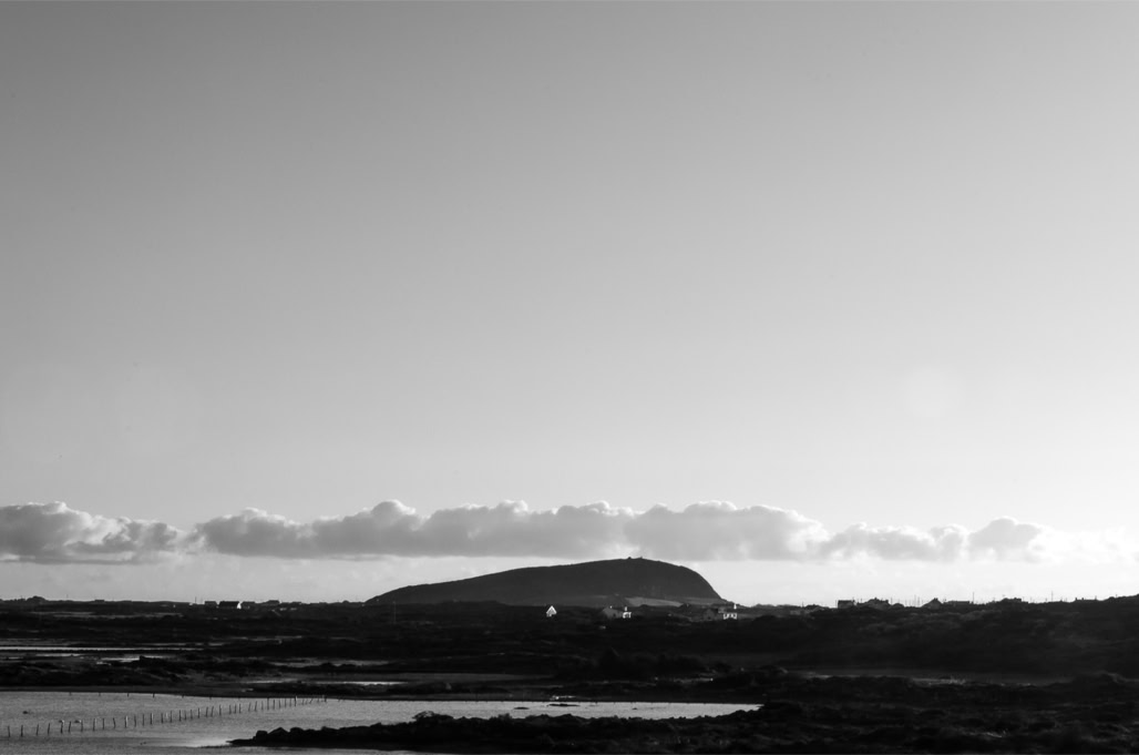 Ireland, Irlande, black and white, bw, cloud, colline, connemara, hill, monochrom, monochrome, noir et blanc, nuage, paysage landscape, doone hill