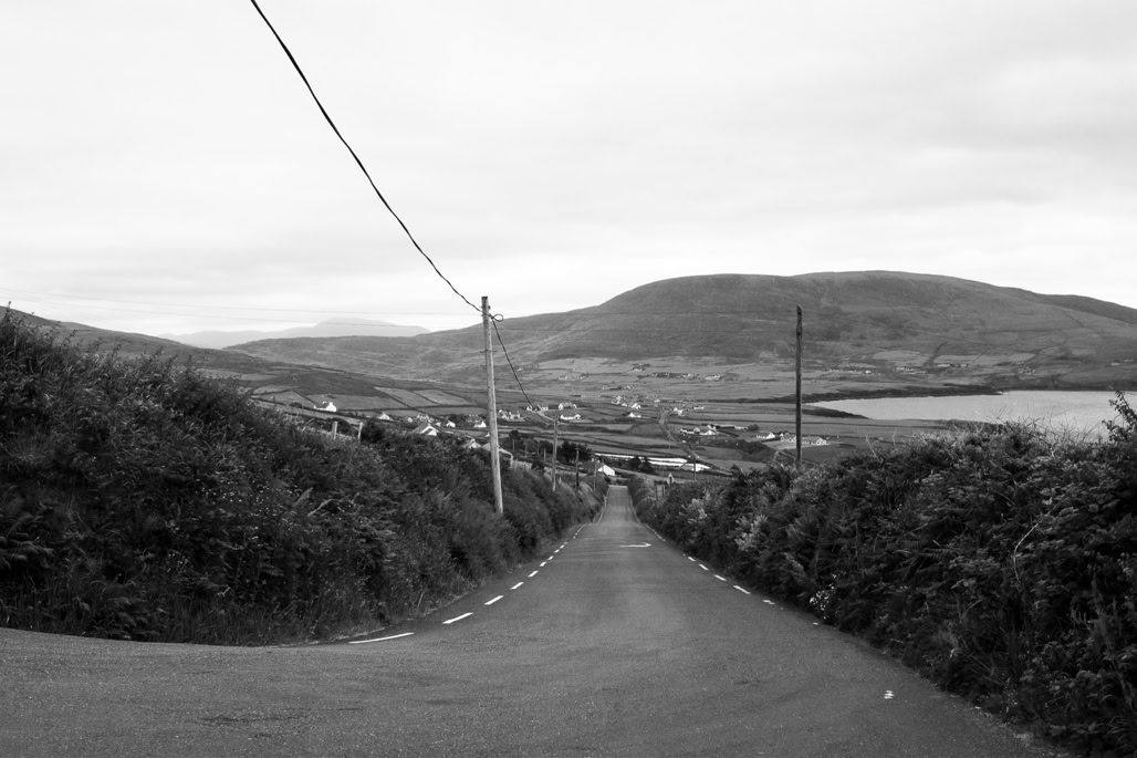 Ireland, Irlande, black and white, bw, kerry, monochrom, monochrome, noir et blanc, oretail photography, road, route
