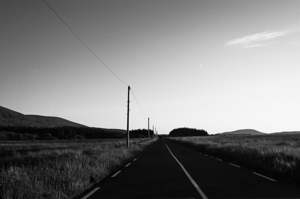 Ireland, Irlande, black and white, bw, dingle, monochrom, monochrome, noir et blanc, oretail photography, road, route