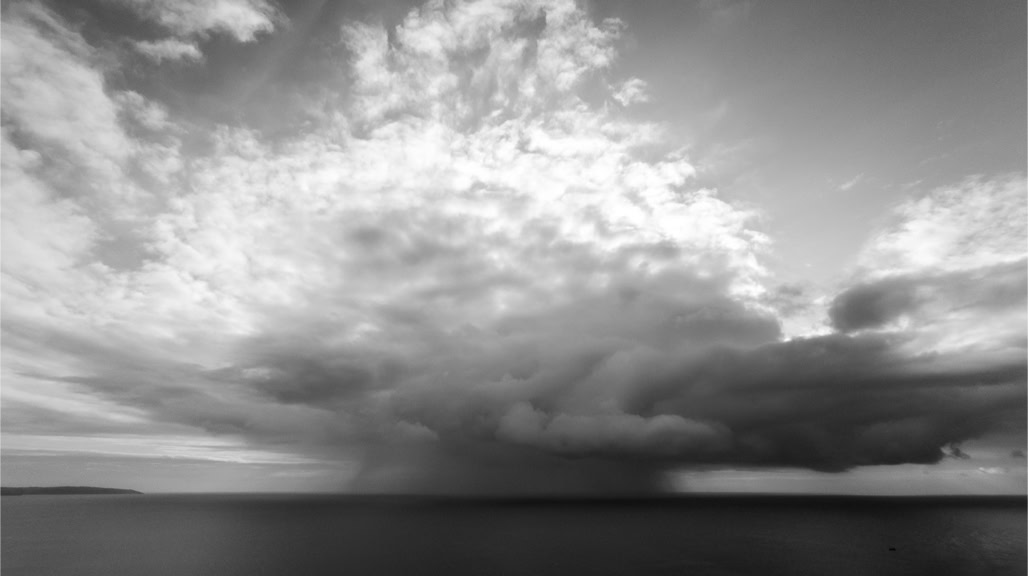 UK, black and white, bw, cloud, devon, england, mer, monochrom, monochrome, noir et blanc, nuage, pluie, rain, sea, united kingdom