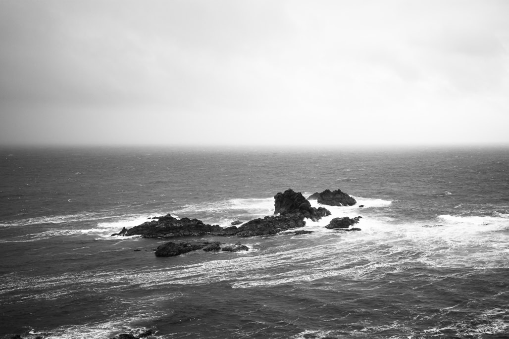 UK, black and white, bw, cornouailles, cornwall, england, lizard point, mer, monochrom, monochrome, noir et blanc, rocher, rock, sea, united kingdom