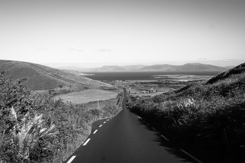 Ireland, Irlande, black and white, bw, dingle, monochrom, monochrome, noir et blanc, oretail photography, road, route