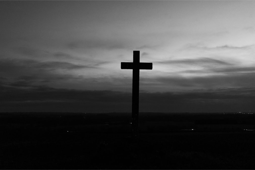 black and white, bretagne, brittany, bw, croix, cross, diaoul, monochrom, monochrome, noir et blanc