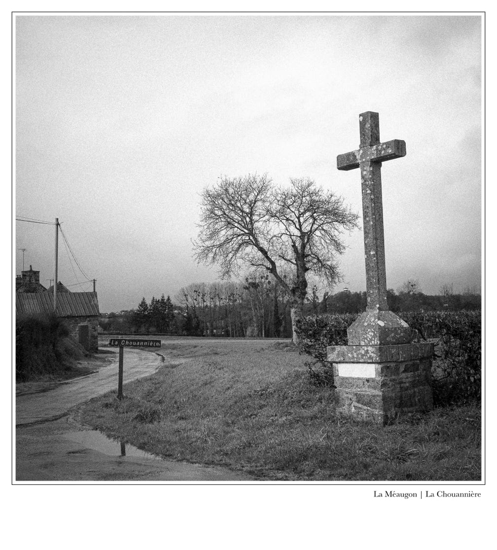 oretail photography,  olivier retail, black and white, bretagne, brittany, bw, calvaire, calvary, croix, cross, monochrom, monochrome, noir et blanc