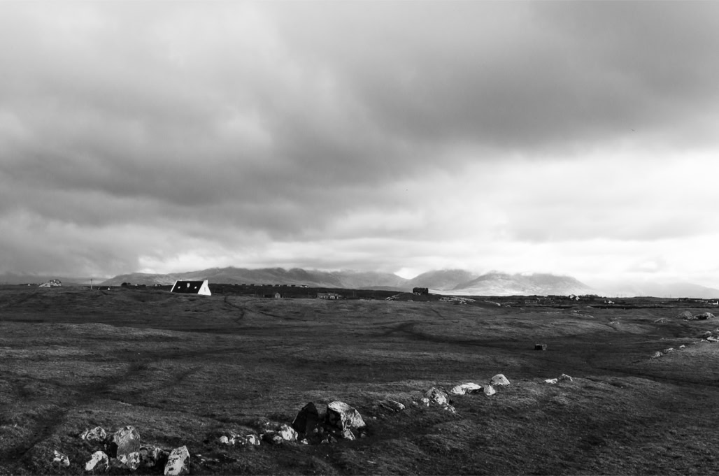 Ireland, Irlande, black and white, bw, connemara, house, lande, maison, monochrom, monochrome, morr, noir et blanc, paysage landscape
