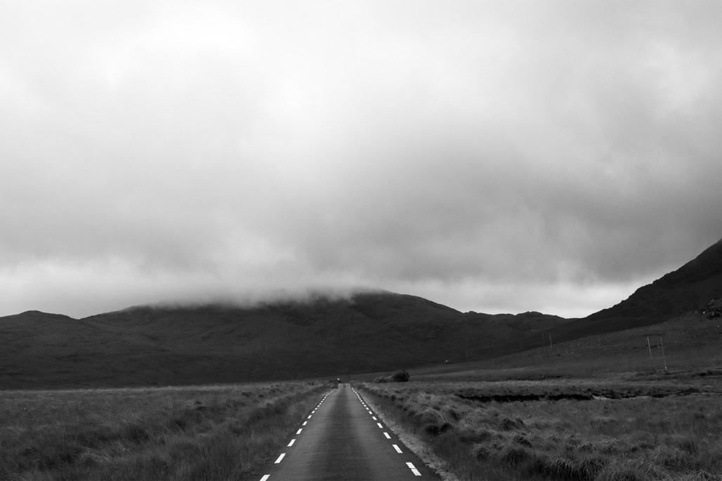 Ireland, Irlande, black and white, bw, kerry, monochrom, monochrome, noir et blanc, oretail photography, road, route