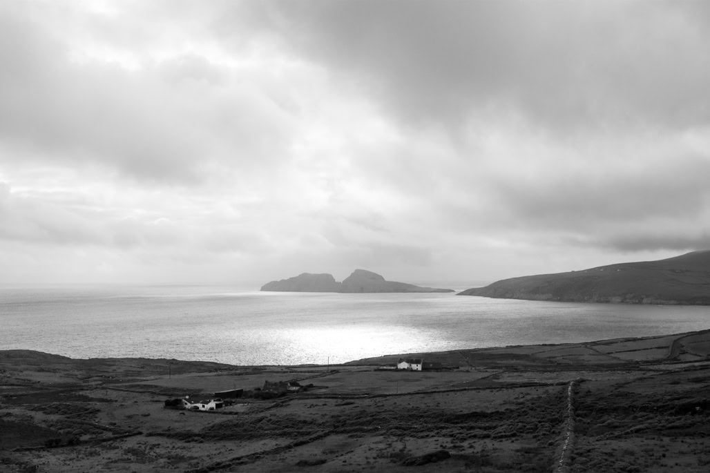 Ireland, Irlande, black and white, bw, house, kerry, maison, monochrom, monochrome, noir et blanc, ocean, oretail photography, puffin island