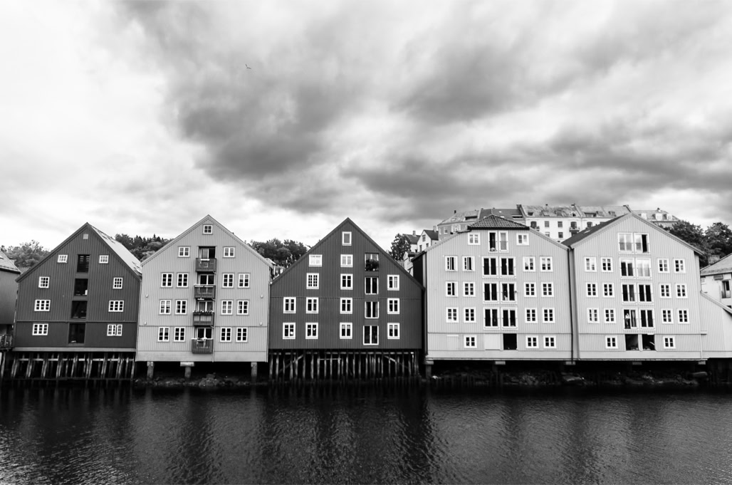 black and white, bw, house, maison, monochrom, monochrome, noir et blanc, norvège, norway